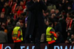 lol季中赛-巴黎圣日耳曼全力以赴赢球前进