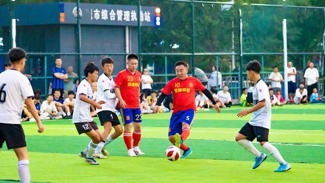 激情燃烧！国内足球场上的精彩对决