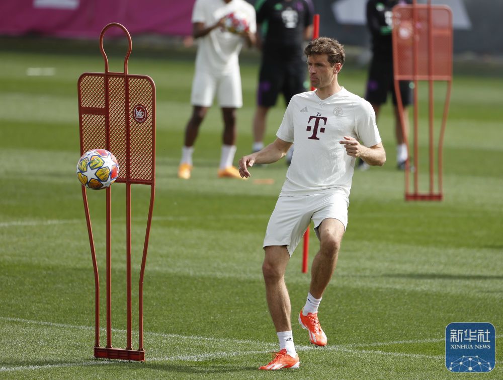 备战欧冠八强赛，球队紧锣密鼓