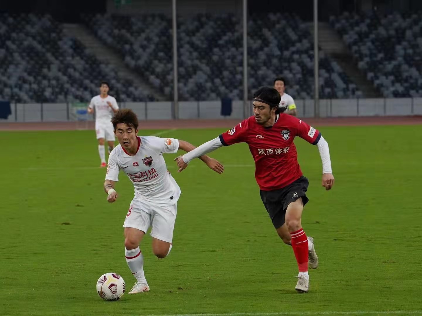 关于深圳佳兆业主场不敌陕西长安竞技，遭遇连败的信息