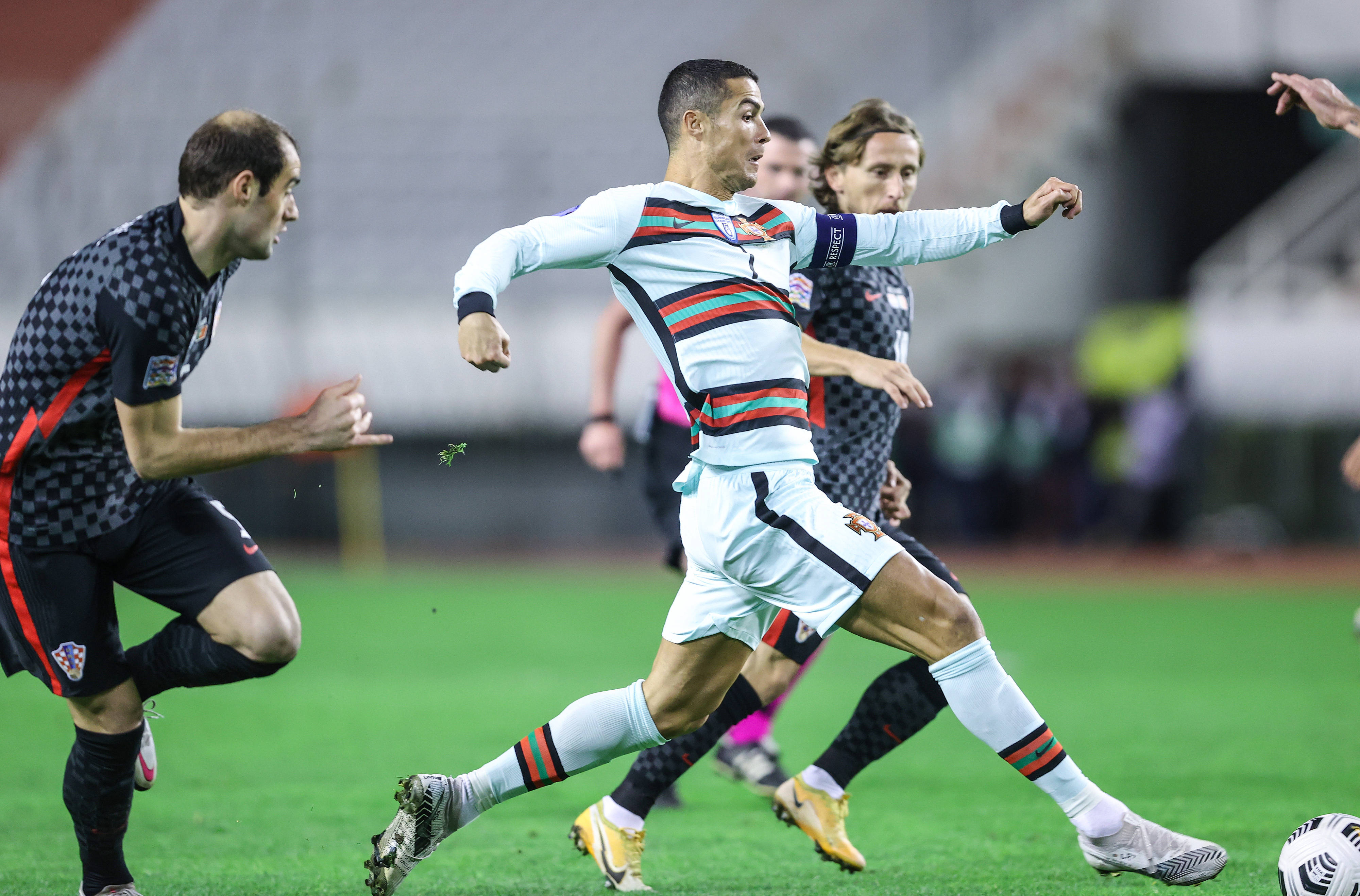 关于克罗地亚队员为晋级而战,决赛在望的信息 关于克罗地亚队员为晋级而战,决赛在望的信息