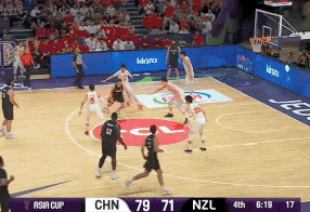 球队战术调整获得比赛中出人意料胜利 球队战术调整获得比赛中出人意料胜利