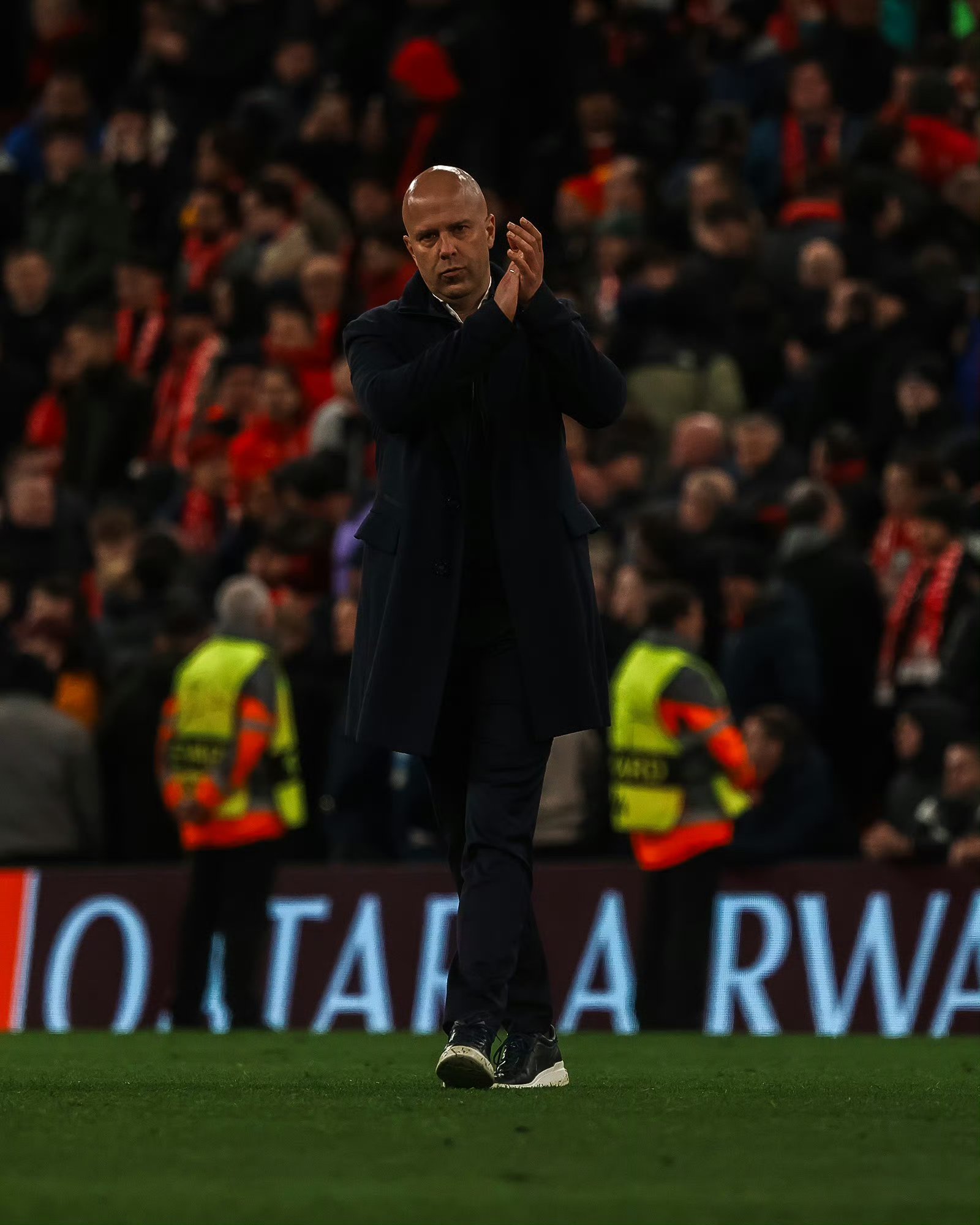 巴黎圣日耳曼全力以赴赢球前进