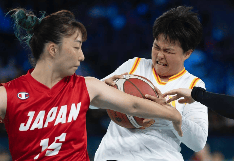 关于捷克共和国排球队实力横扫对手,晋级四强的信息 关于捷克共和国排球队实力横扫对手,晋级四强的信息