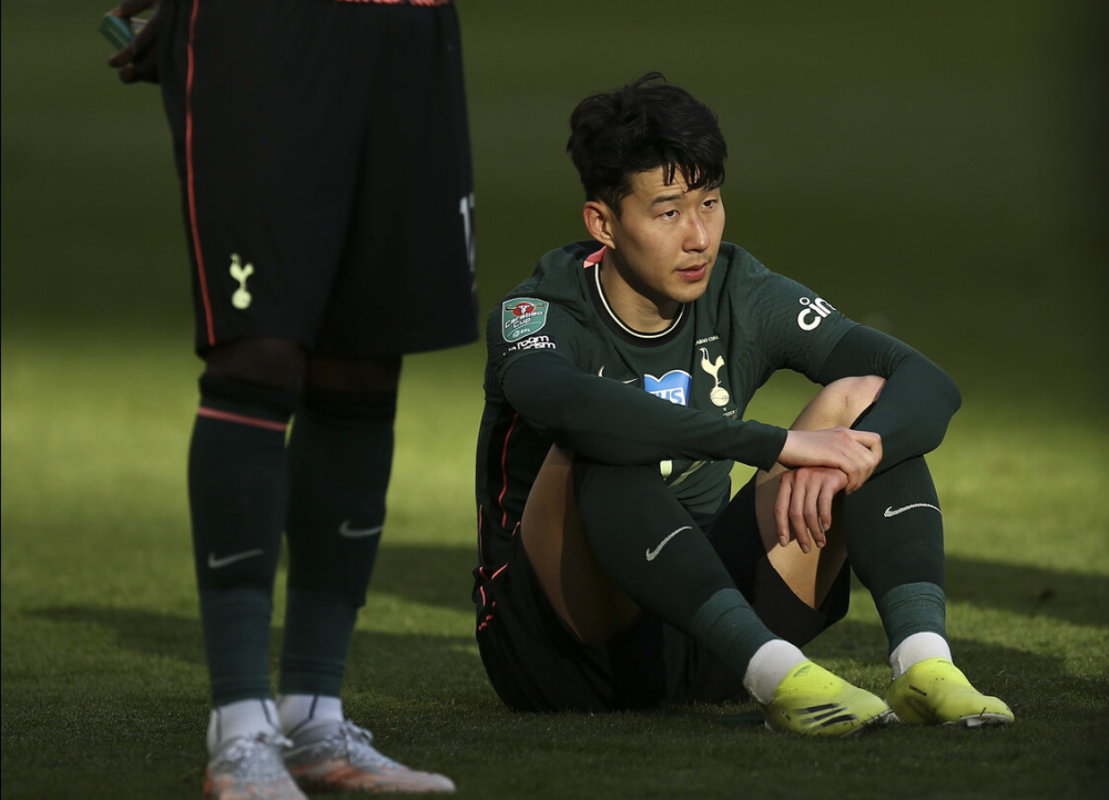 关于HKA血洗热刺,Uzi线上压制力十足宿敌对决总决赛,技惊四座的信息 关于HKA血洗热刺,Uzi线上压制力十足宿敌对决总决赛,技惊四座的信息