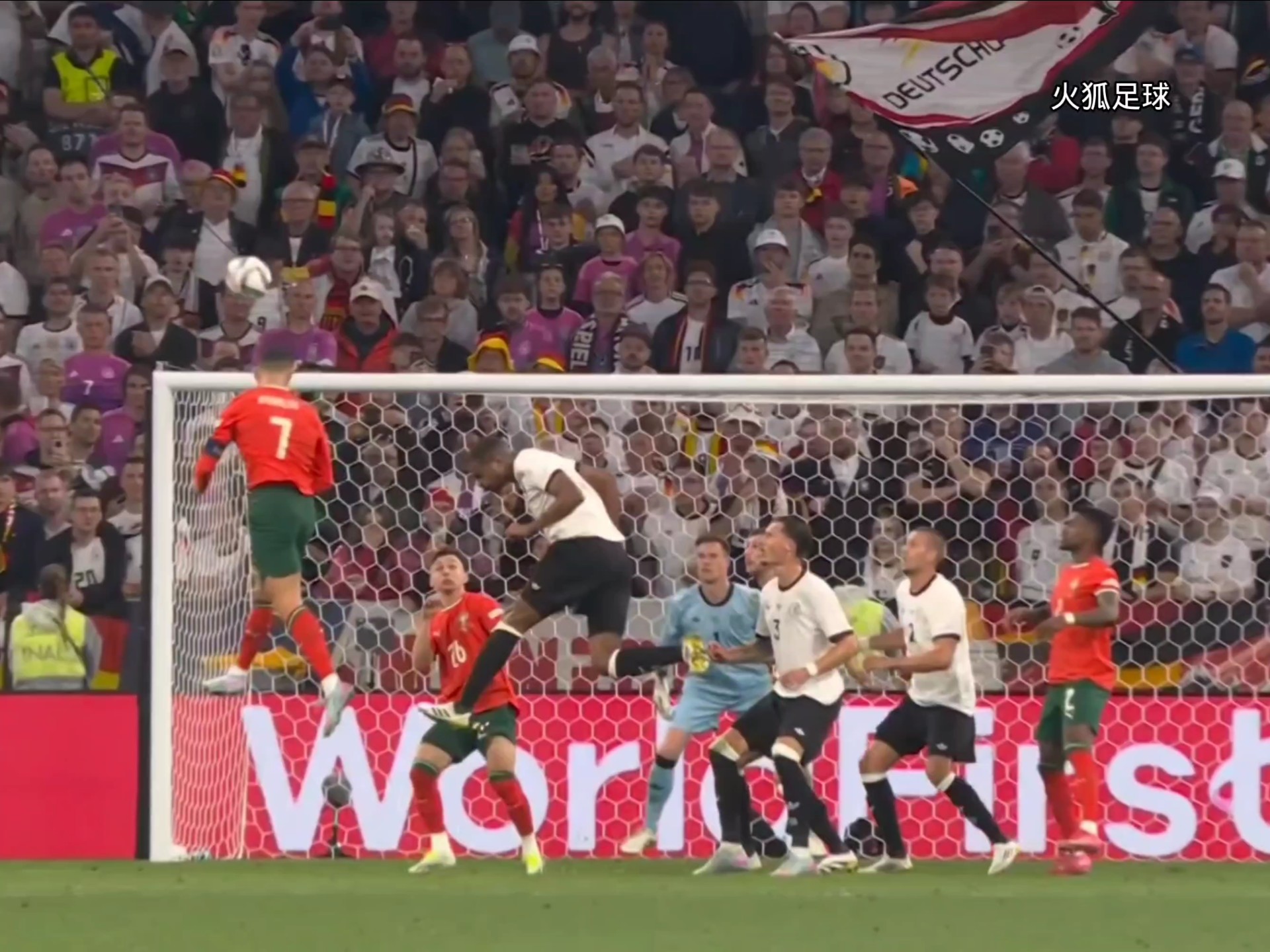 日本绝地反击乌拉圭,C罗统治全场的简单介绍 日本绝地反击乌拉圭,C罗统治全场的简单介绍